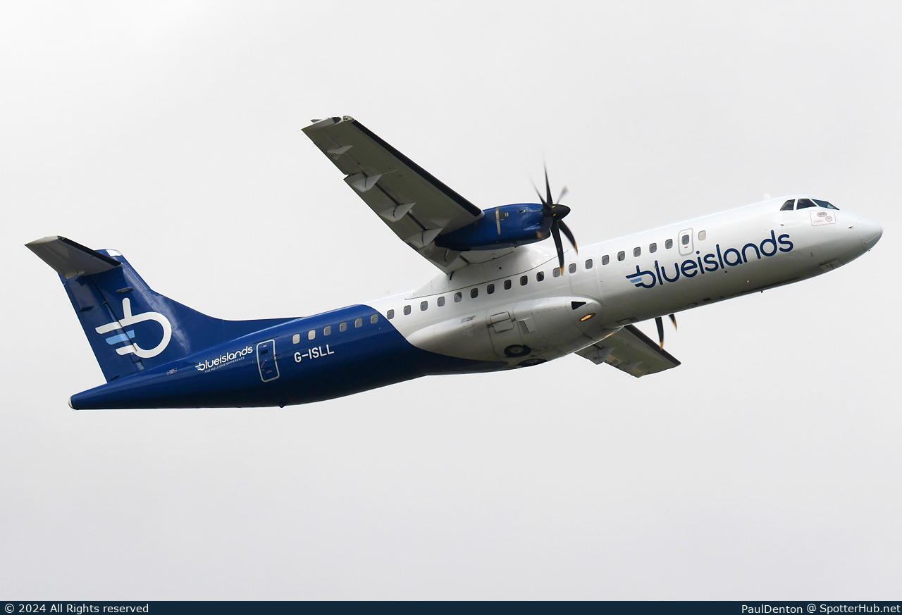 Photo of G-ISLL - ATR 72-500 operated by Blue Islands