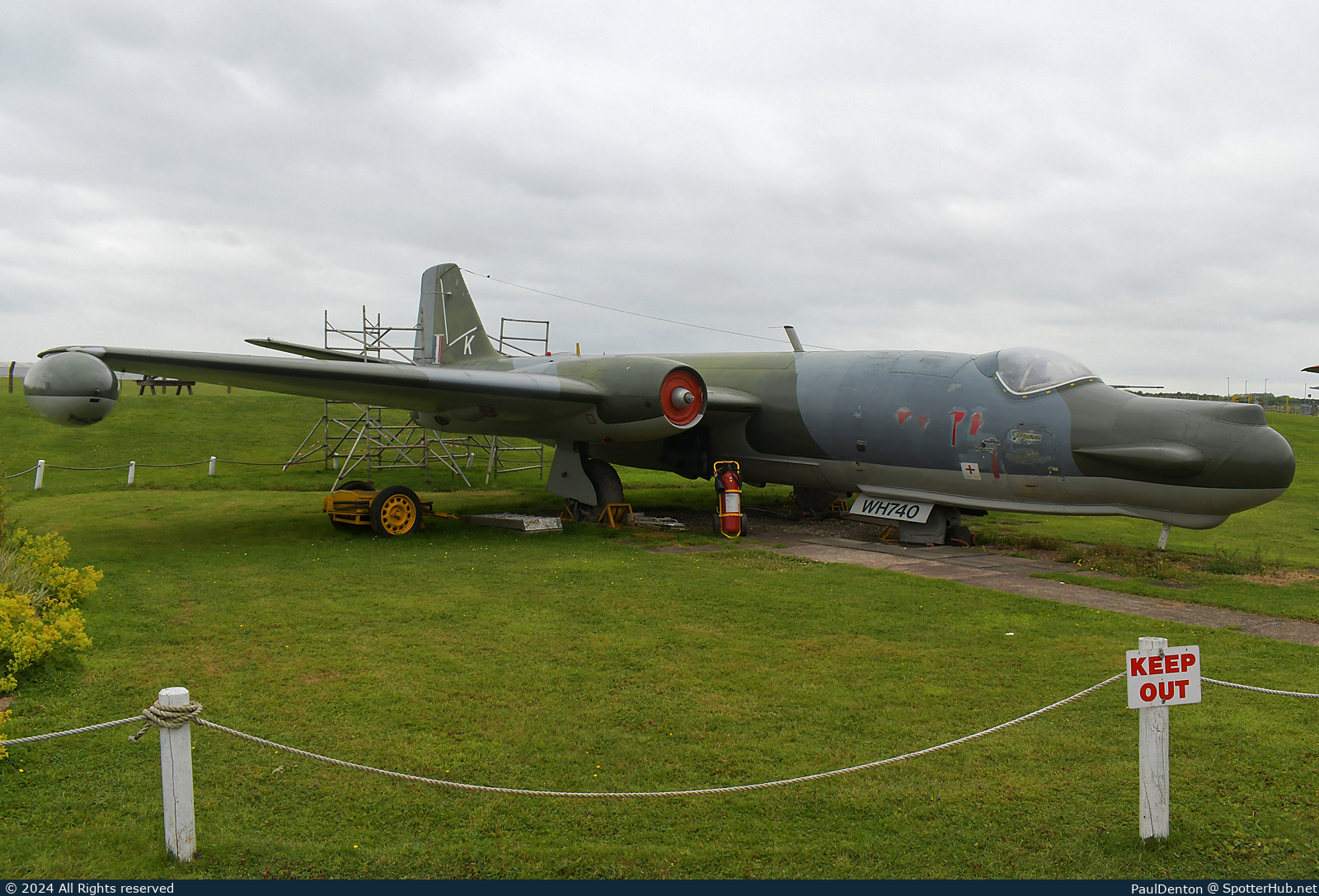 Photo of WH740 - English Electric Canberra T.17 operated by Royal Air Force