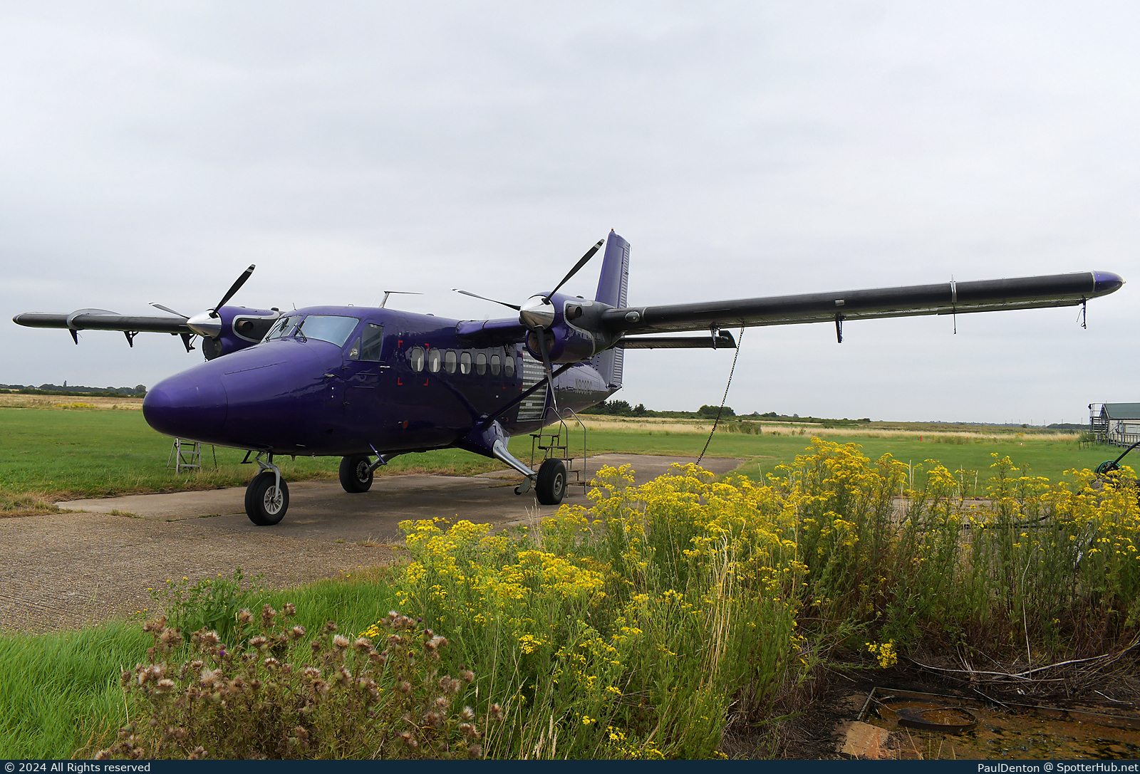 Photo of N808PC - De Havilland Canada DHC-6-100 Twin Otter at North London Skydiving Centre
