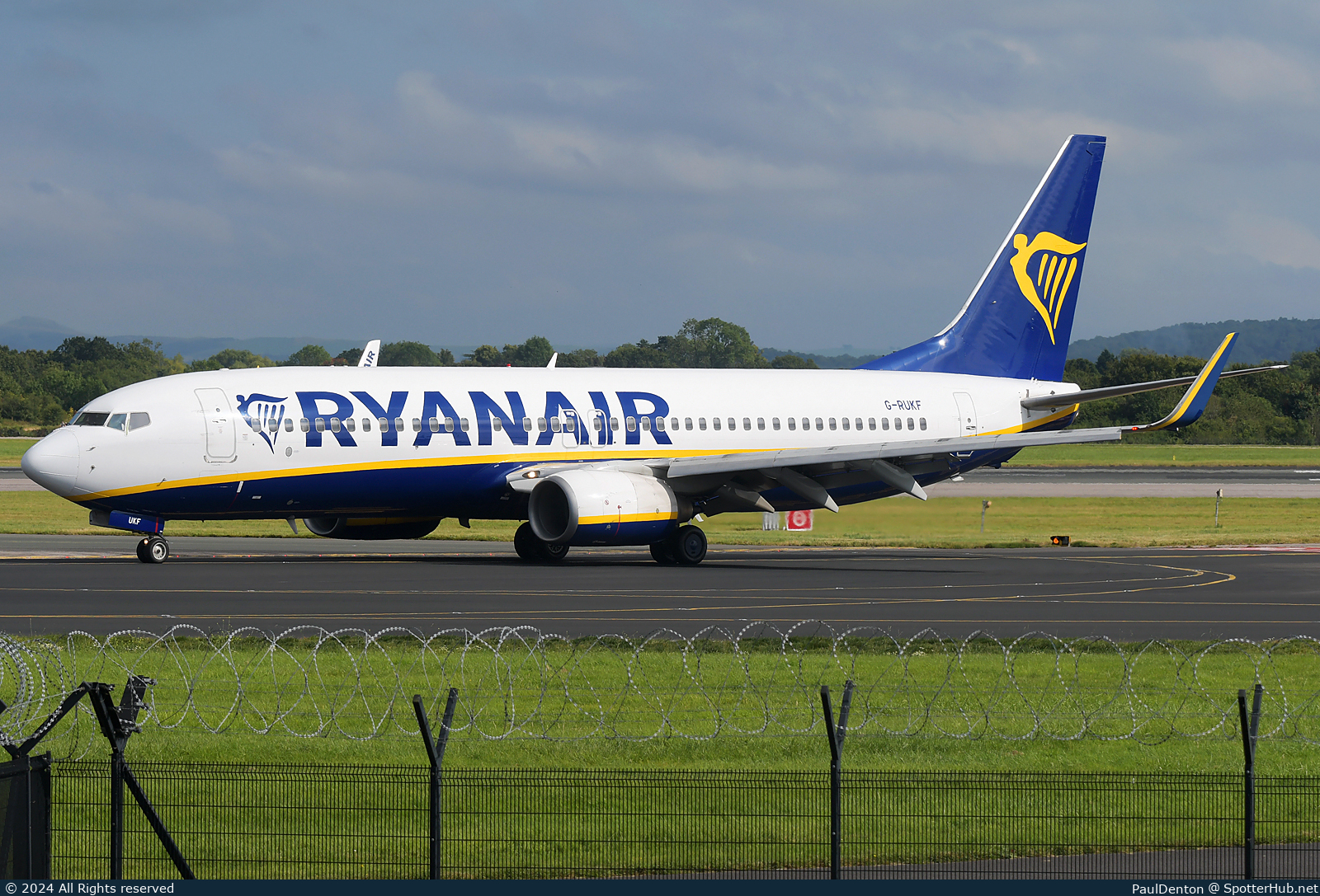Photo of G-RUKF - Boeing 737-8AS operated by Ryanair UK