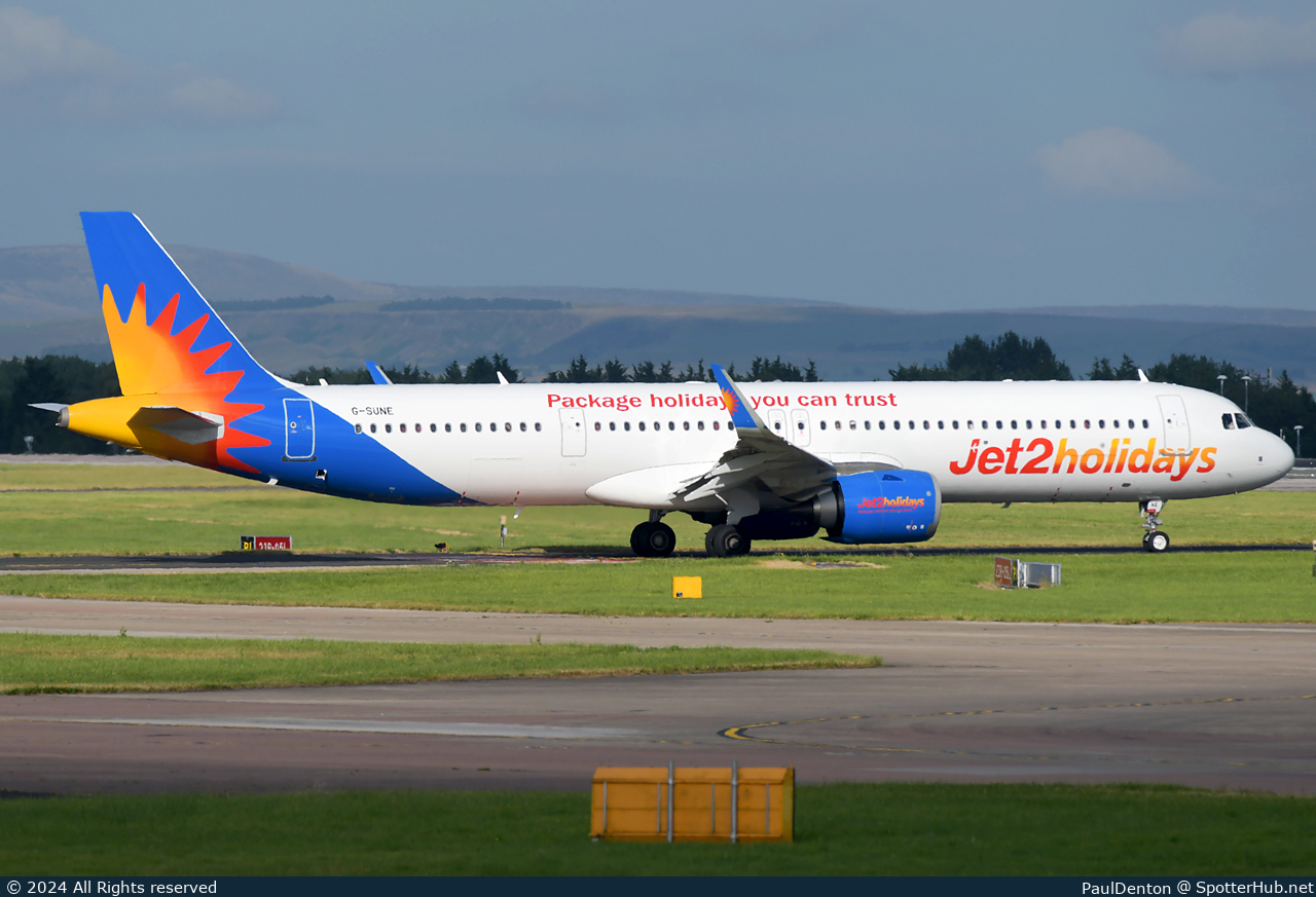 Photo of G-SUNE - Airbus A321-251NX operated by Jet2