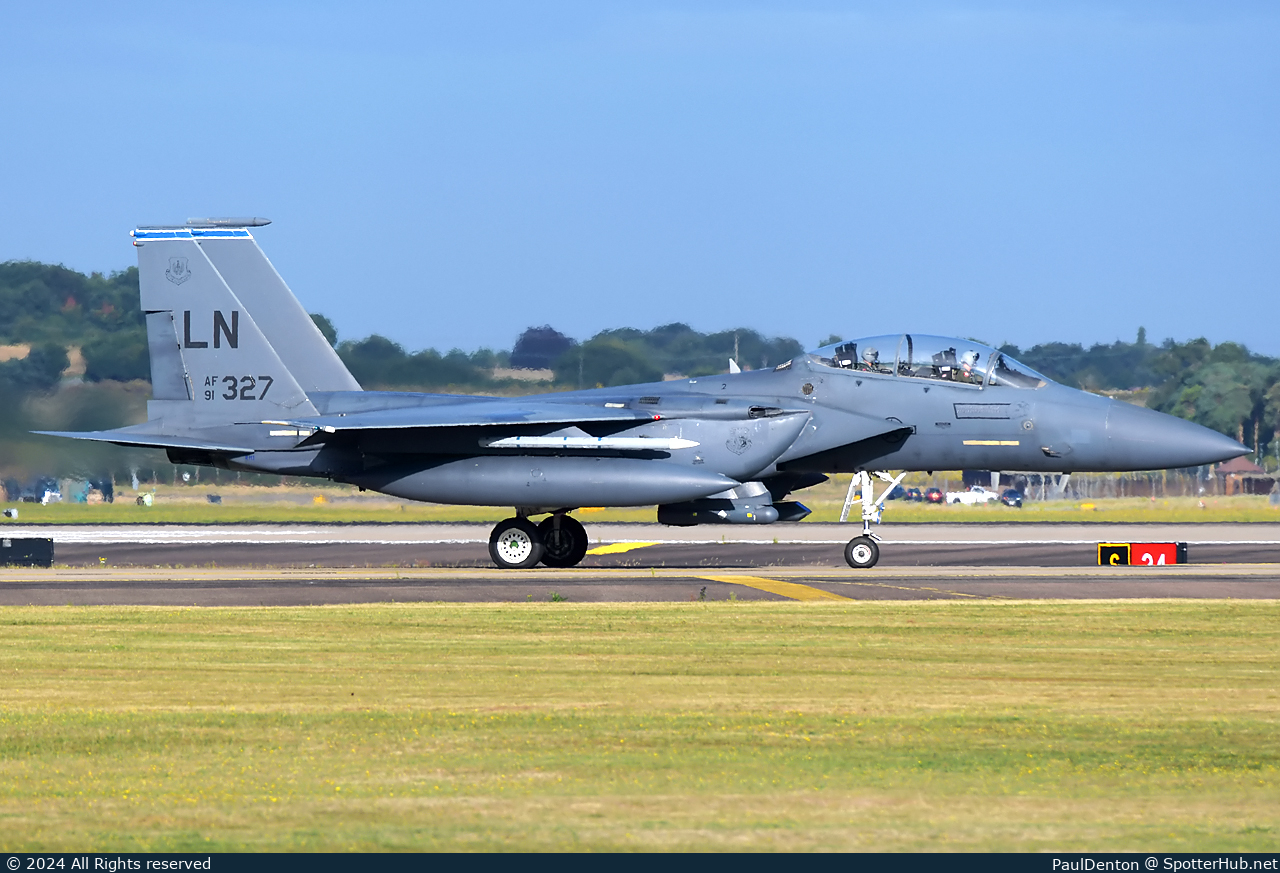 Photo of 91-0327 - McDonnell Douglas F-15E Eagle operated by US Air Force