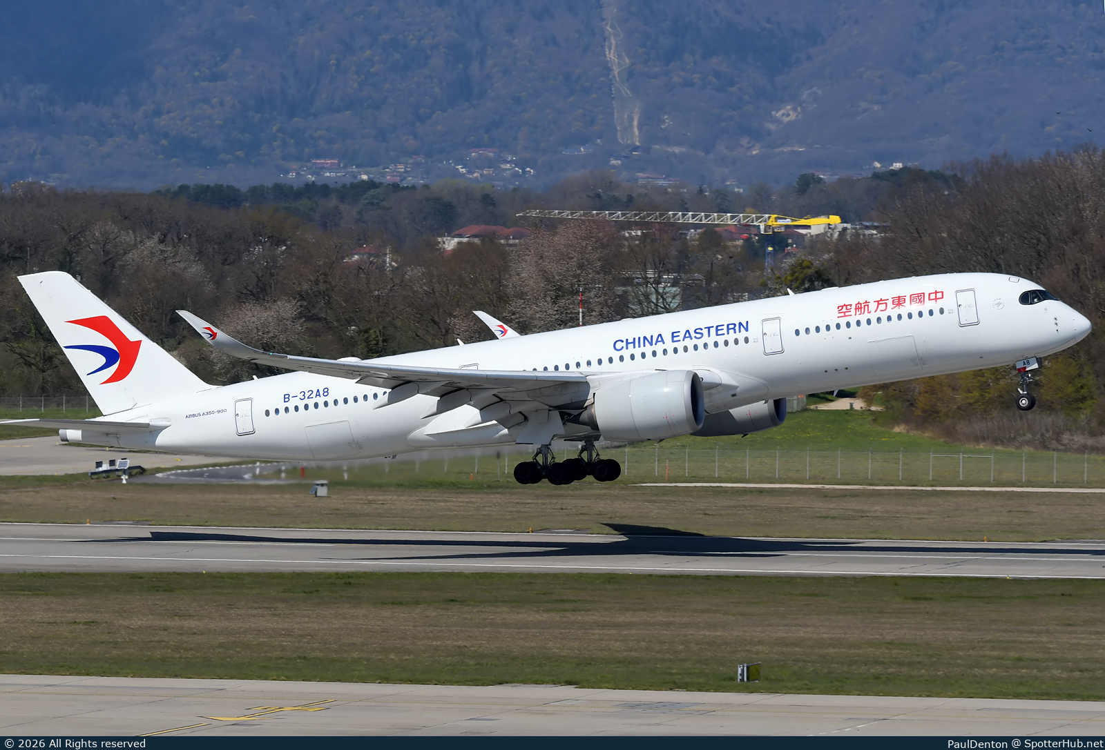 Photo of B-32A8 - Airbus A350-941 operated by China Eastern Airlines
