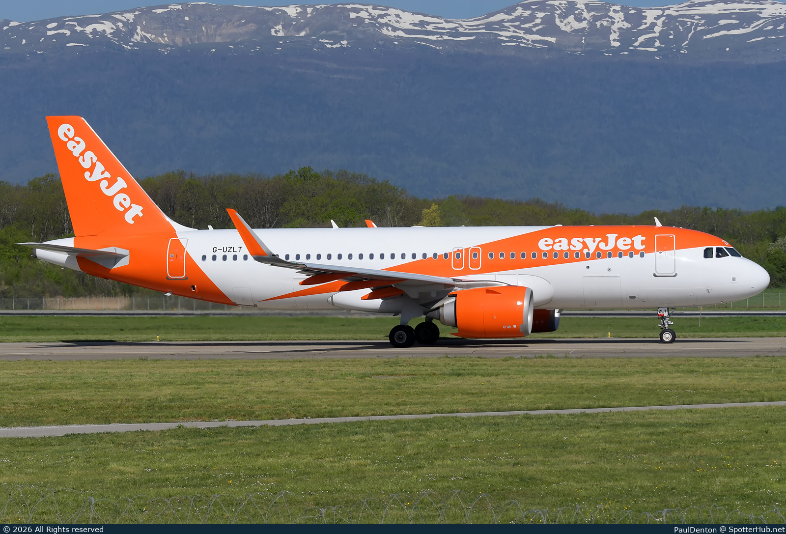 Photo of G-UZLT - Airbus A320-251N operated by easyJet