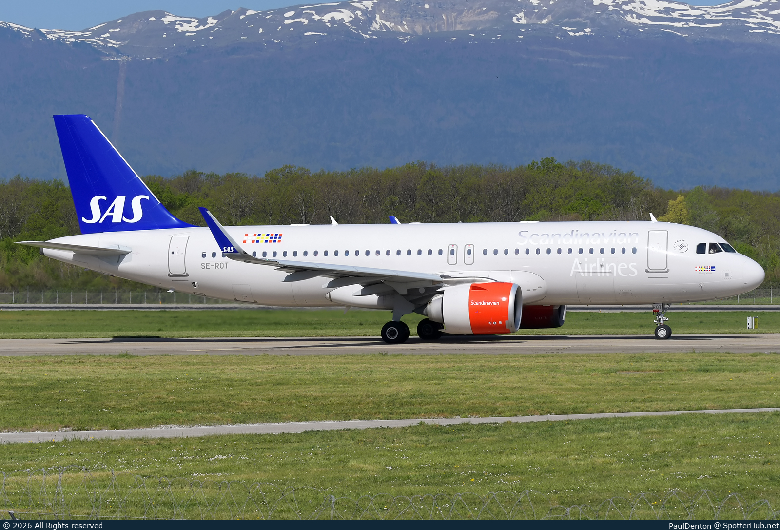 Photo of SE-ROT - Airbus A320-251N operated by SAS Scandinavian Airlines
