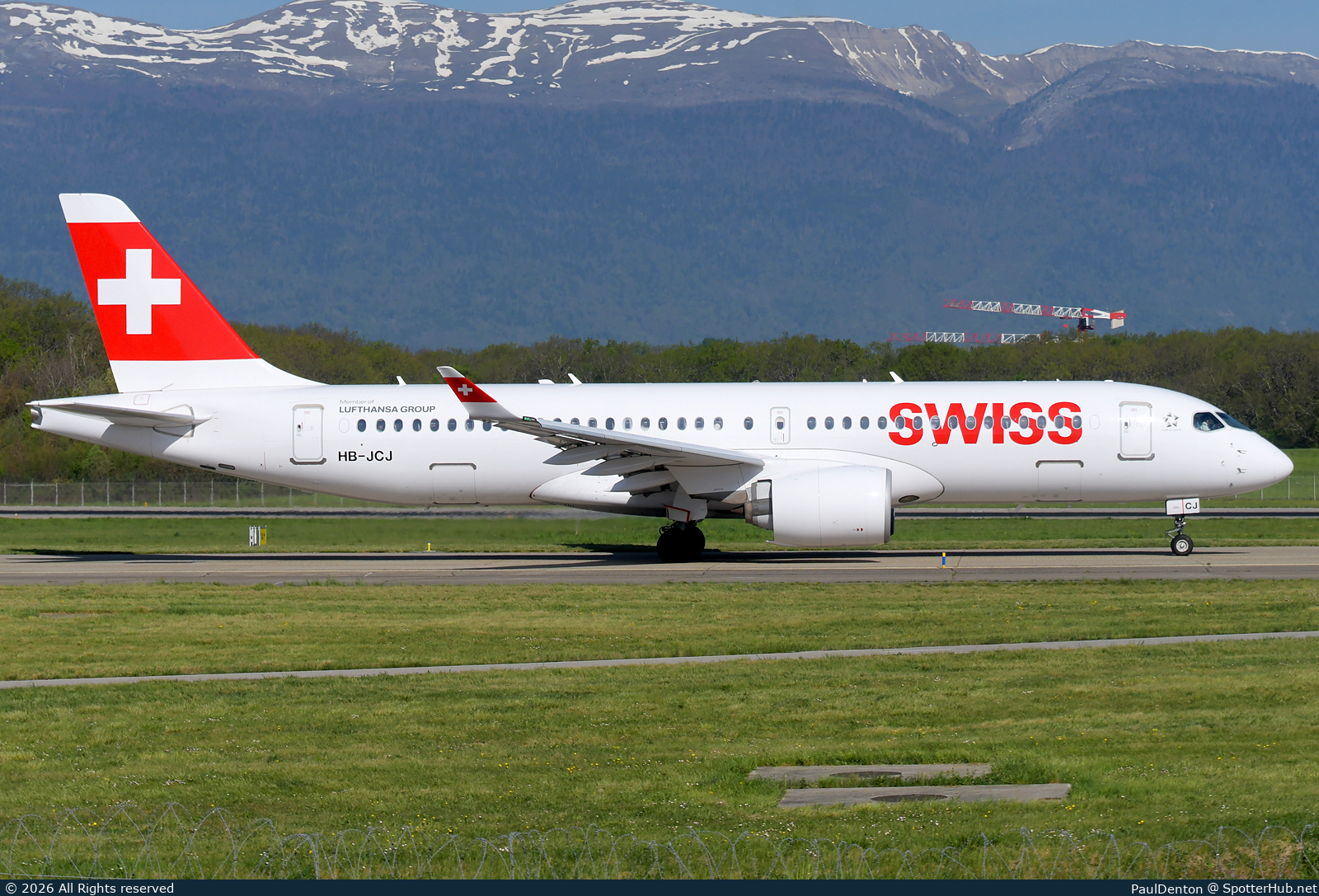 Photo of HB-JCJ - Airbus A220-300 operated by Swiss International Air Lines