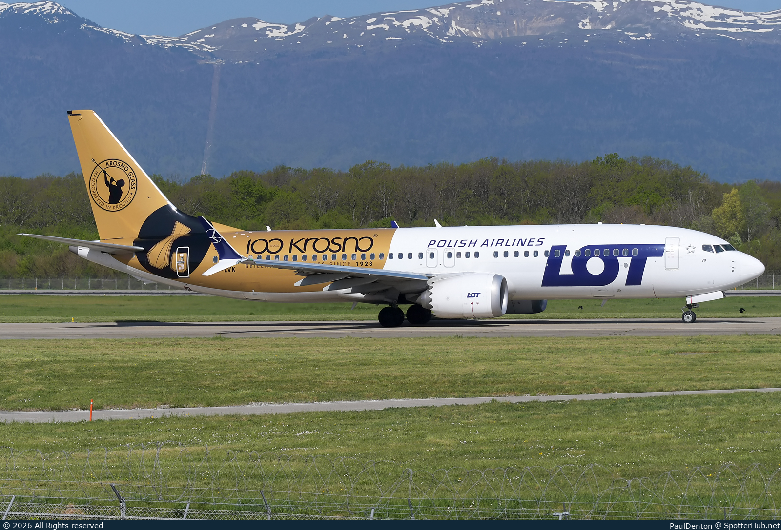 Photo of SP-LVK - Boeing 737 MAX 8 operated by LOT Polish Airlines