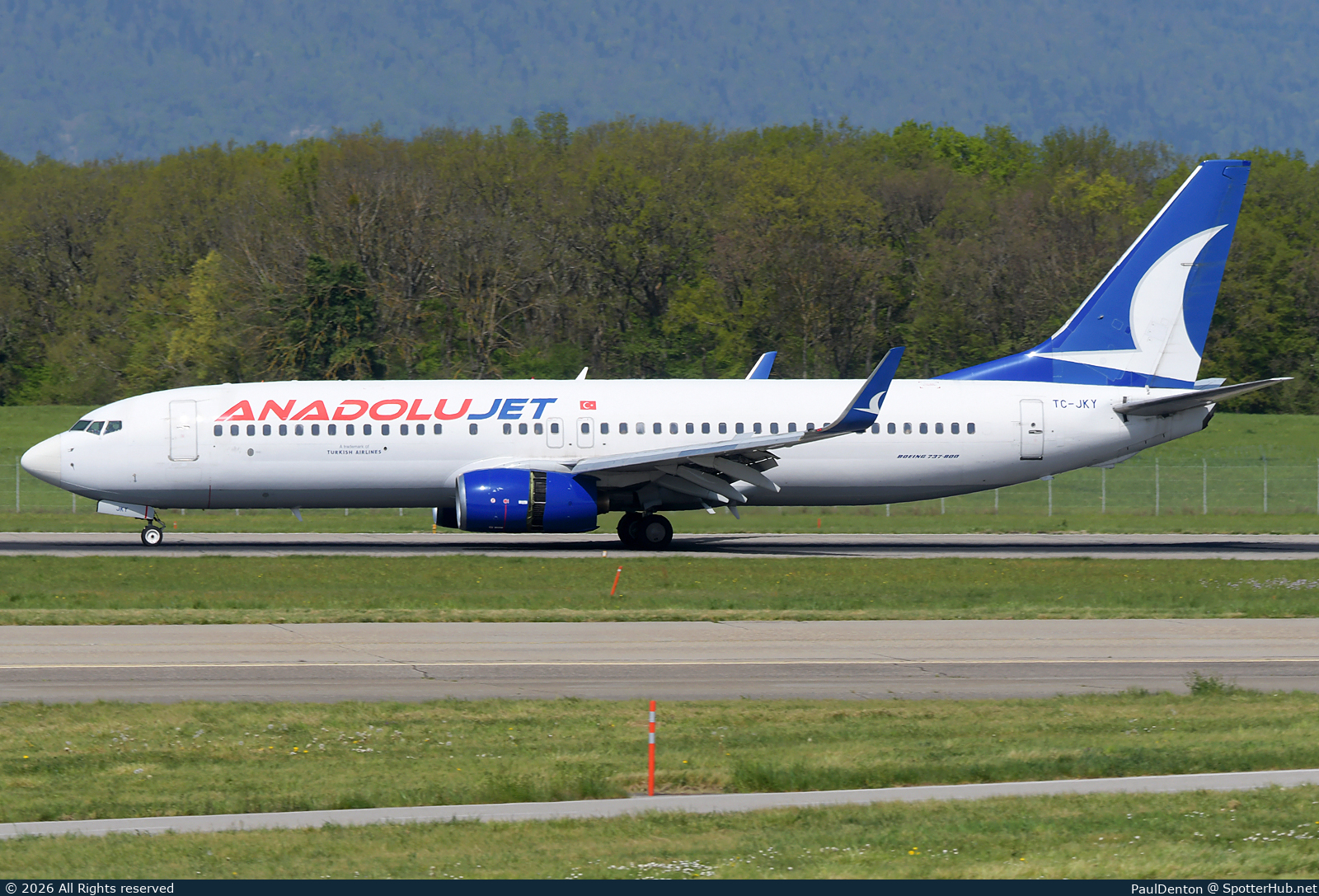 Photo of TC-JKY - Boeing 737-86N operated by AnadoluJet