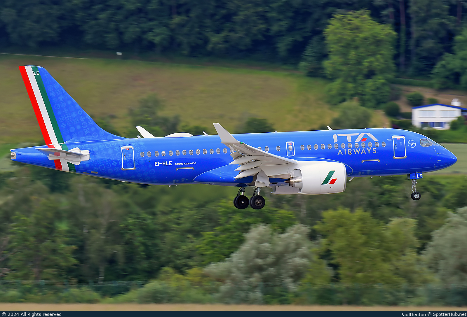 Photo of EI-HLE - Airbus A220-100 operated by ITA Airways