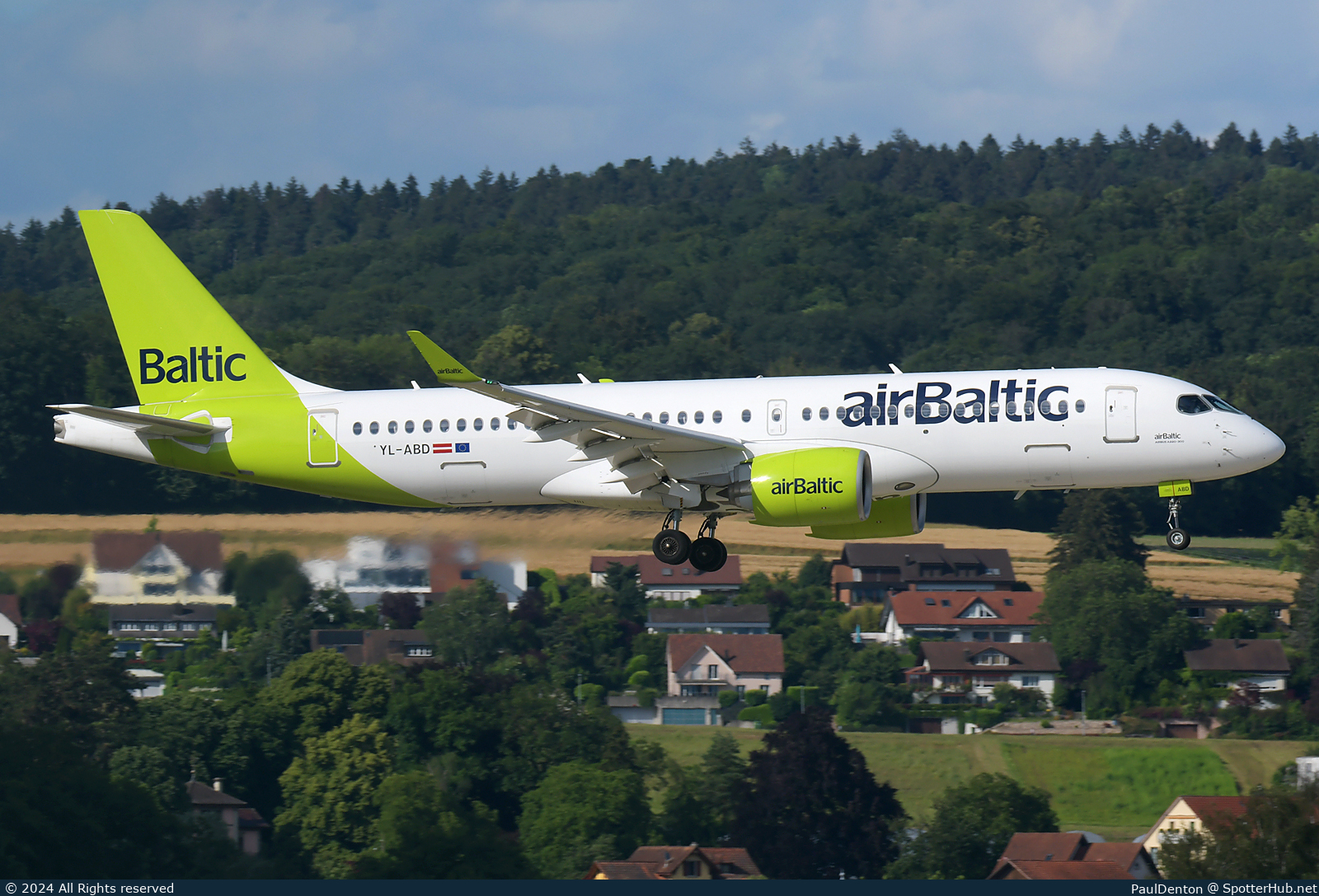 Photo of YL-ABD - Airbus A220-300 operated by airBaltic