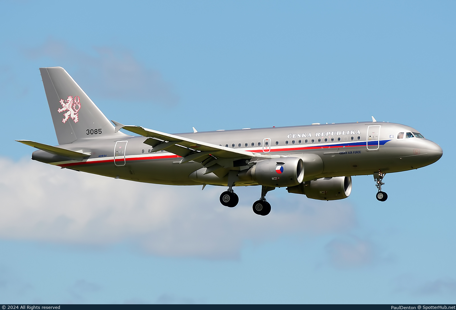 Photo of 3085 - Airbus A319-115(CJ) operated by Czech Air Force