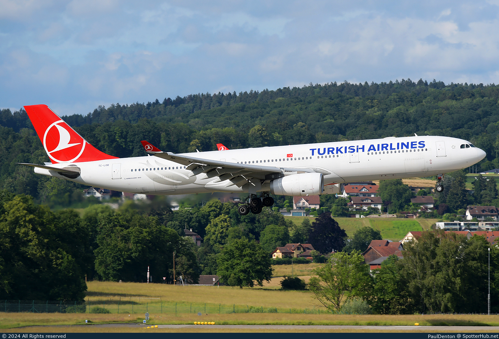 Photo of TC-LOB - Airbus A330-343 operated by Turkish Airlines