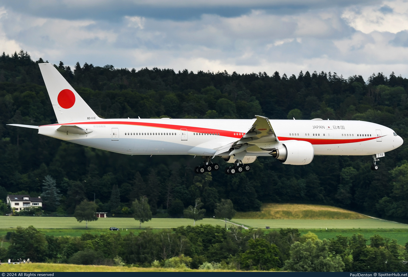 Photo of 80-1112 - Boeing 777-3SB(ER) operated by Japan Air Self-Defense Force