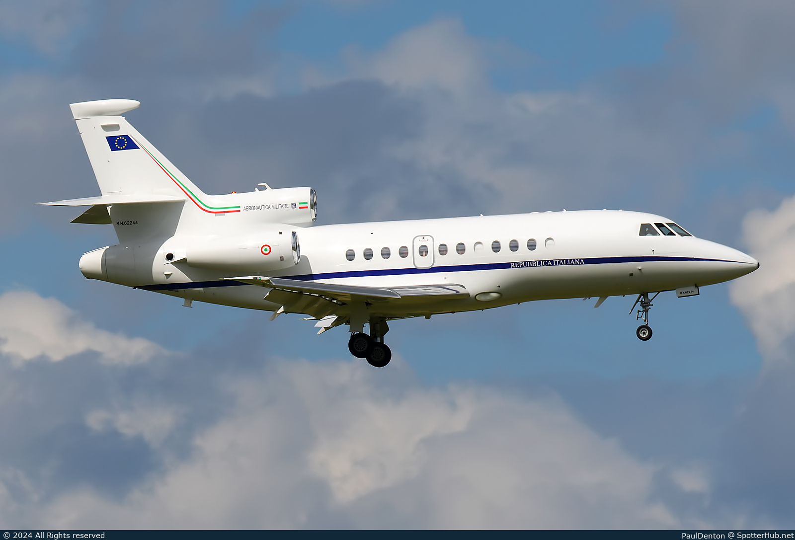 Photo of MM62244 - Dassault Falcon 900EX operated by Italian Air Force