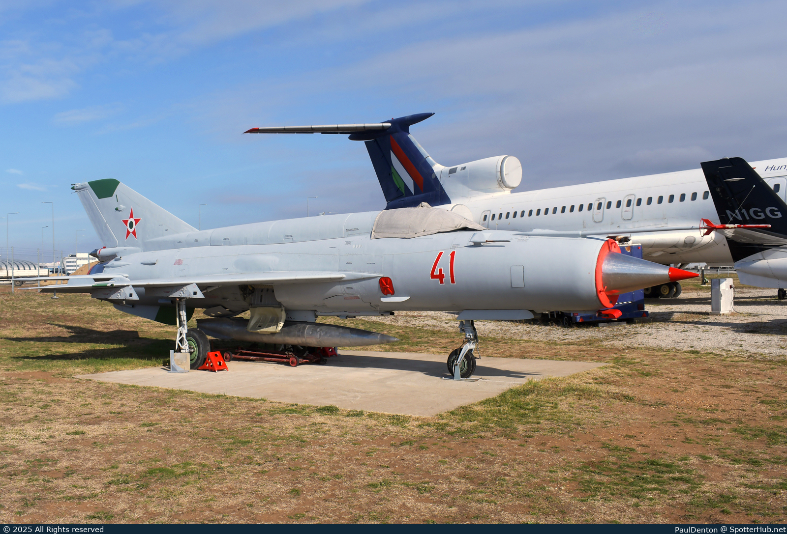 Photo of 41 - Mikoyan-Gurevich MiG-21bis Fishbed-L/N operated by Hungarian Air Force