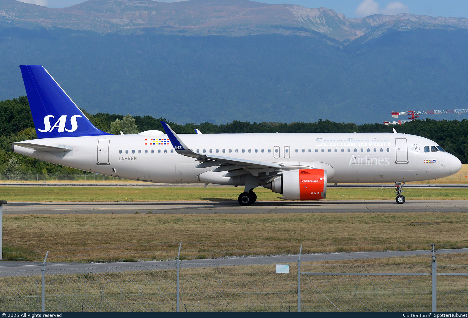 Photo of LN-RGM - Airbus A320-251N operated by SAS Scandinavian Airlines