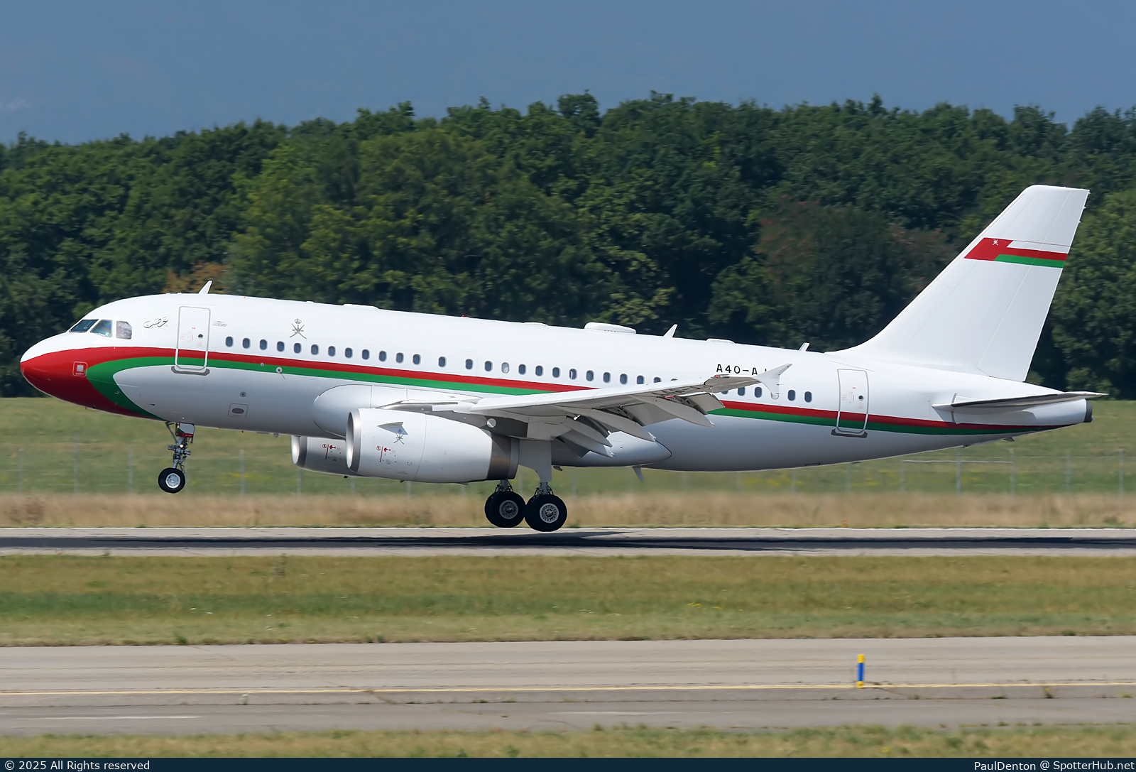 Photo of A4O-AJ - Airbus A319-133(CJ) operated by Oman Royal Flight