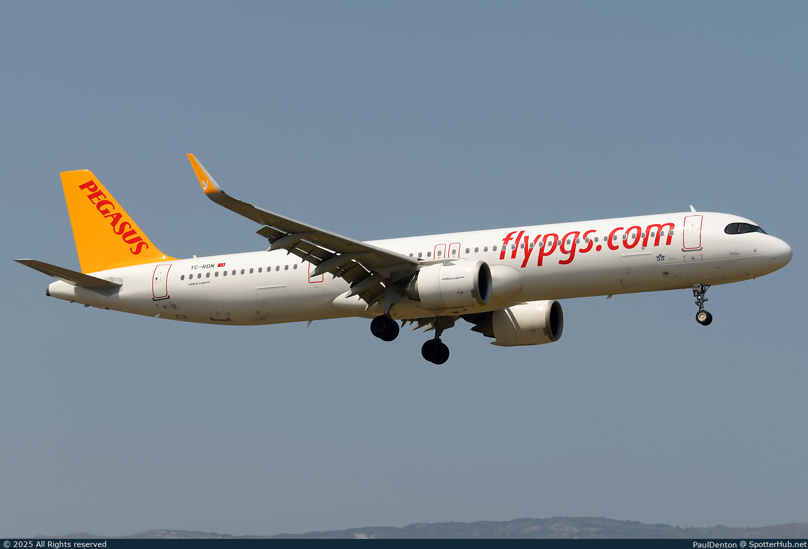 Photo of TC-RDN - Airbus A321-251NX operated by Pegasus Airlines