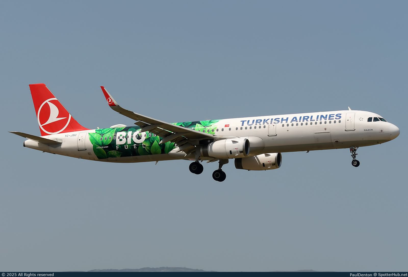 Photo of TC-JSU - Airbus A321-231 operated by Turkish Airlines