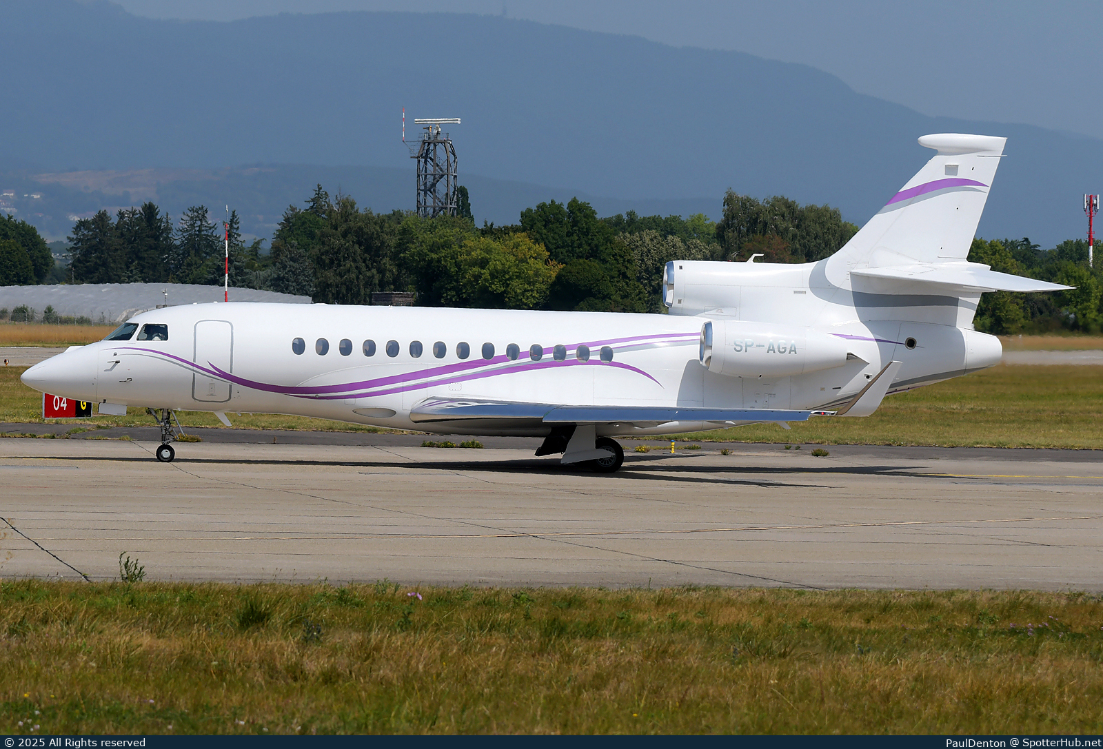 Photo of SP-AGA - Dassault Falcon 7X operated by AMC Aviation