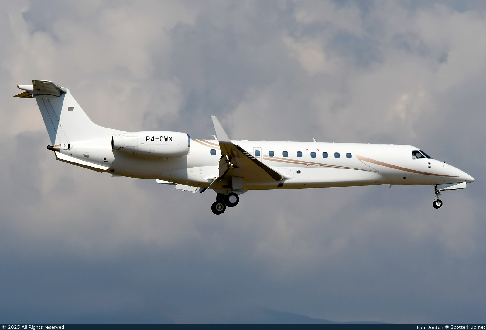 Photo of P4-OWN - Embraer Legacy 650 operated by Avcon Jet