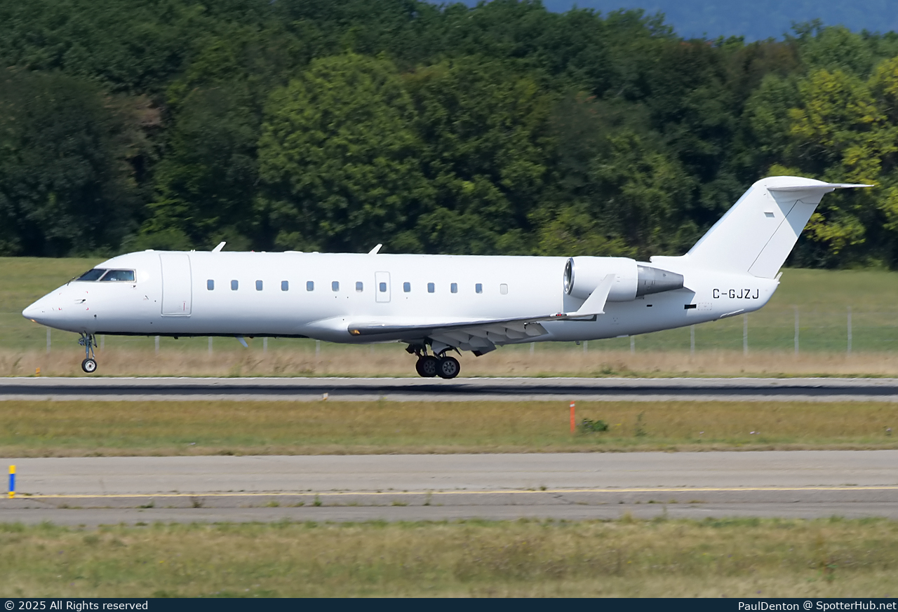 Photo of C-GJZJ - Bombardier CRJ-200ER operated by Voyageur Airways
