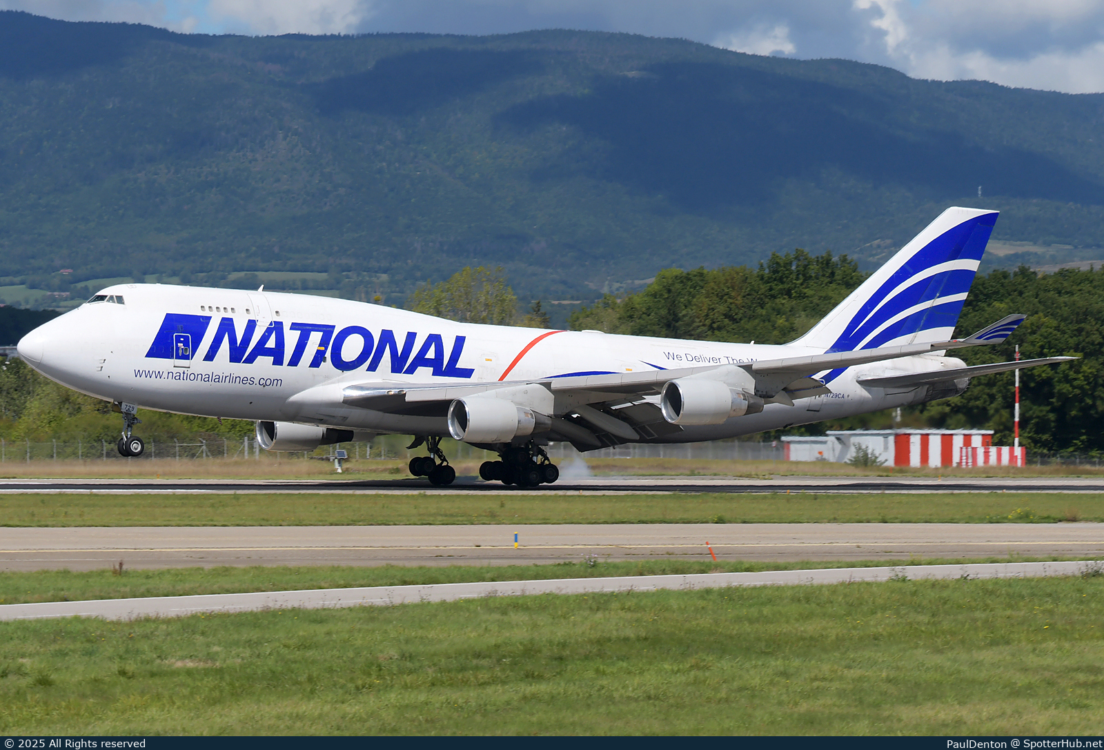 Photo of N729CA - Boeing 747-412(BCF) operated by National Airlines [2006]