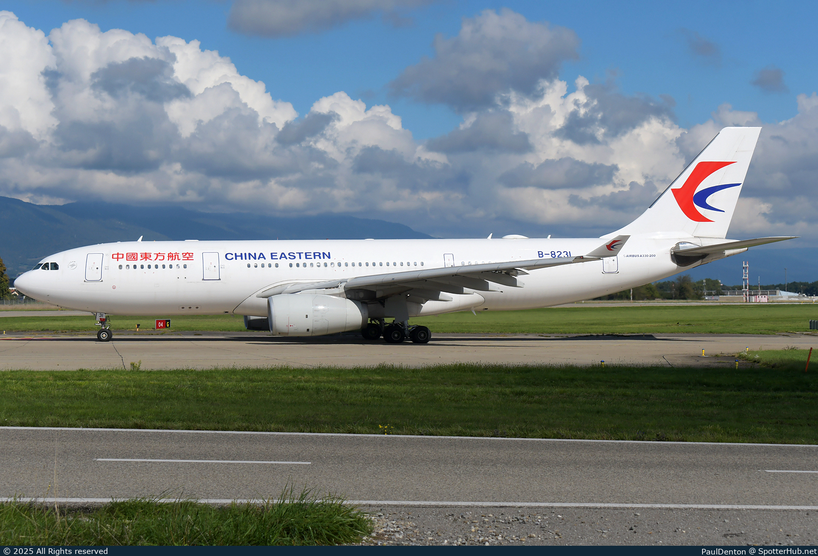 Photo of B-8231 - Airbus A330-243 operated by China Eastern Airlines