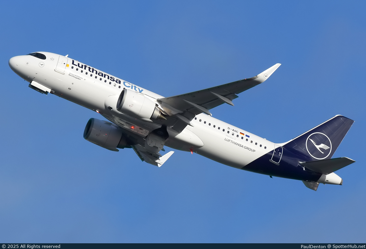 Photo of D-AIIC - Airbus A320-251N operated by Lufthansa City Airlines