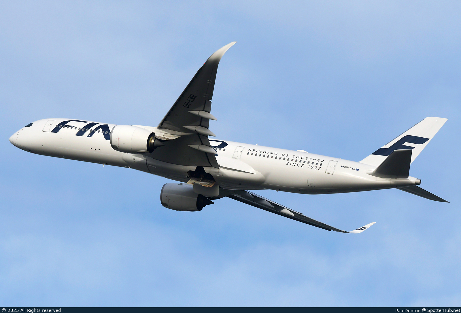 Photo of OH-LWR - Airbus A350-941 operated by Finnair