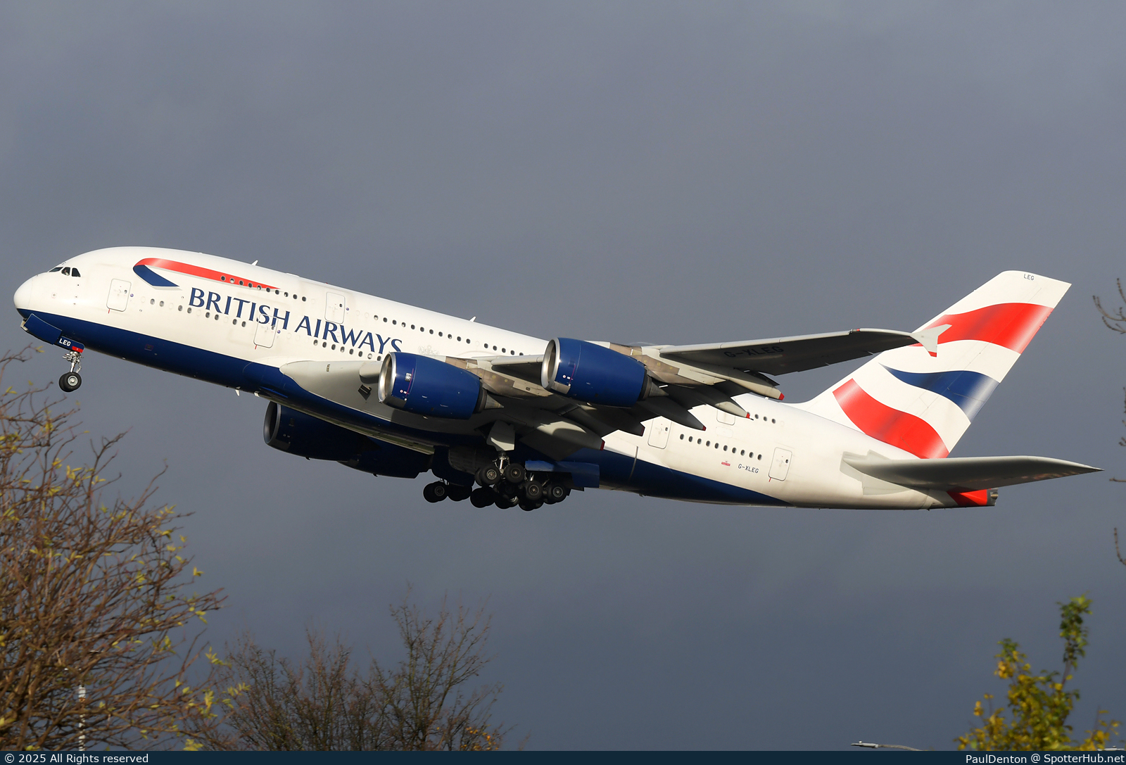 Photo of G-XLEG - Airbus A380-841 operated by British Airways