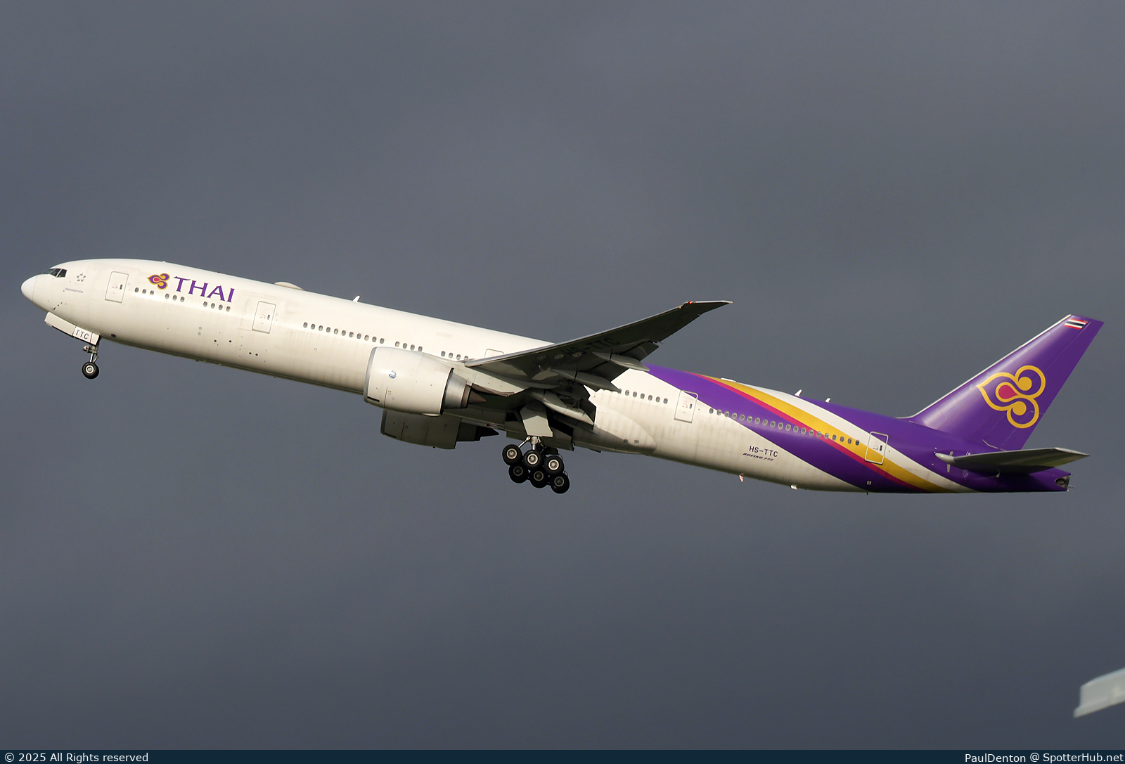 Photo of HS-TTC - Boeing 777-300(ER) operated by Thai Airways International
