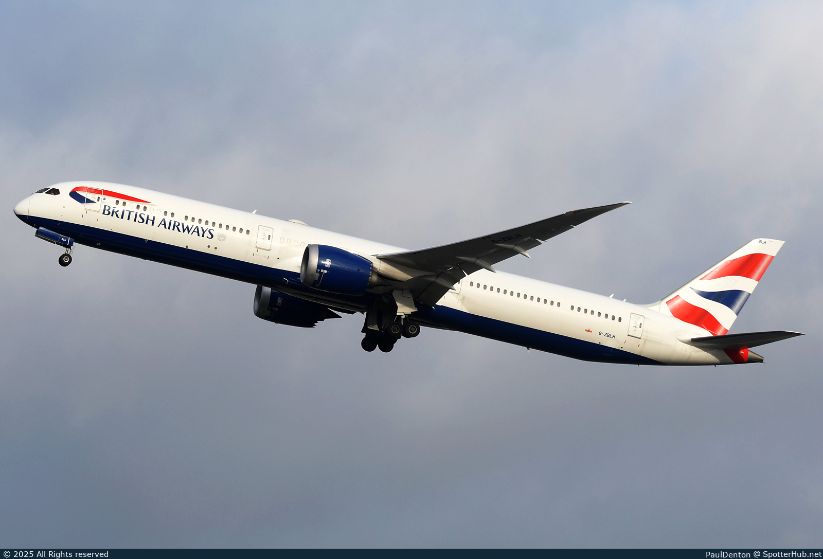 Photo of G-ZBLH - Boeing 787-10 Dreamliner operated by British Airways