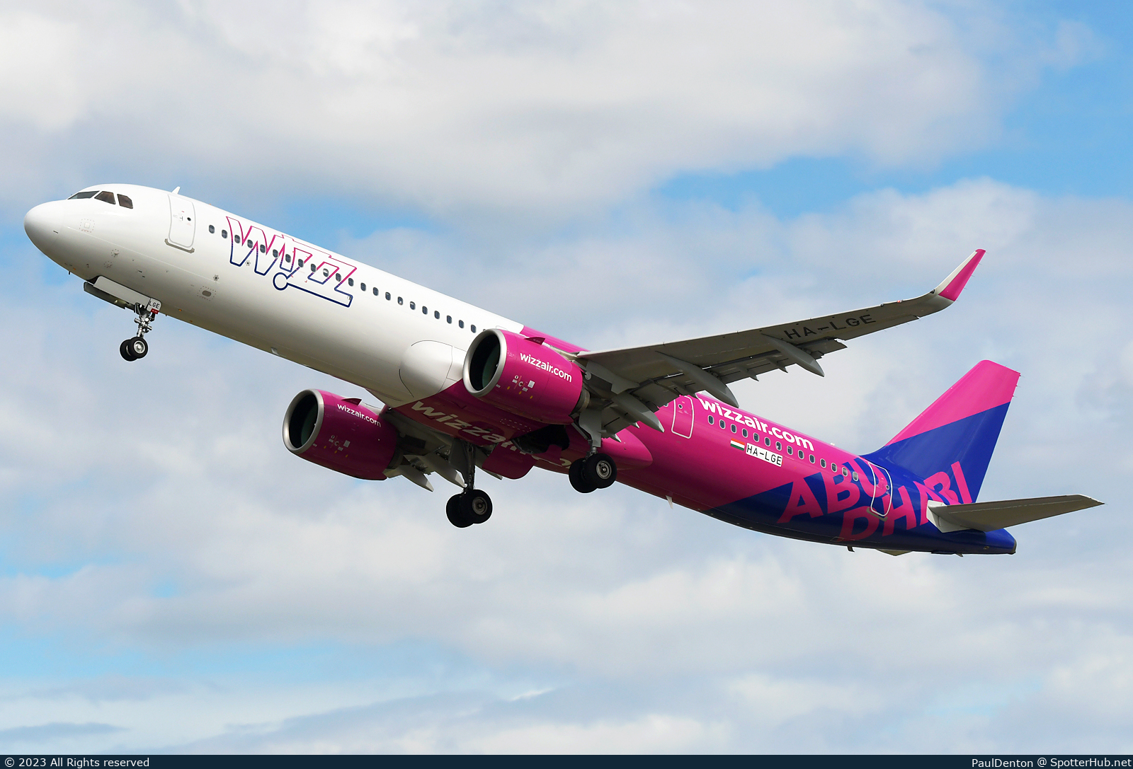Photo of HA-LGE - Airbus A321-271NX operated by Wizz Air