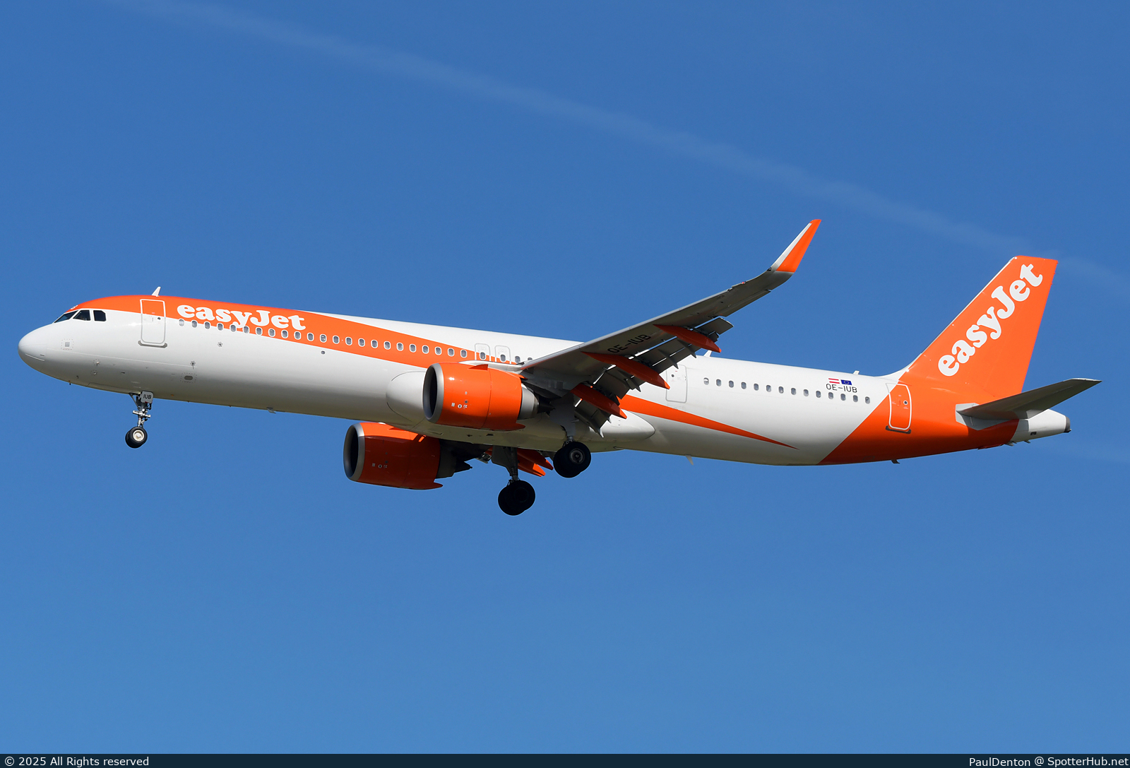 Photo of OE-IUB - Airbus A321-251NX operated by easyJet Europe