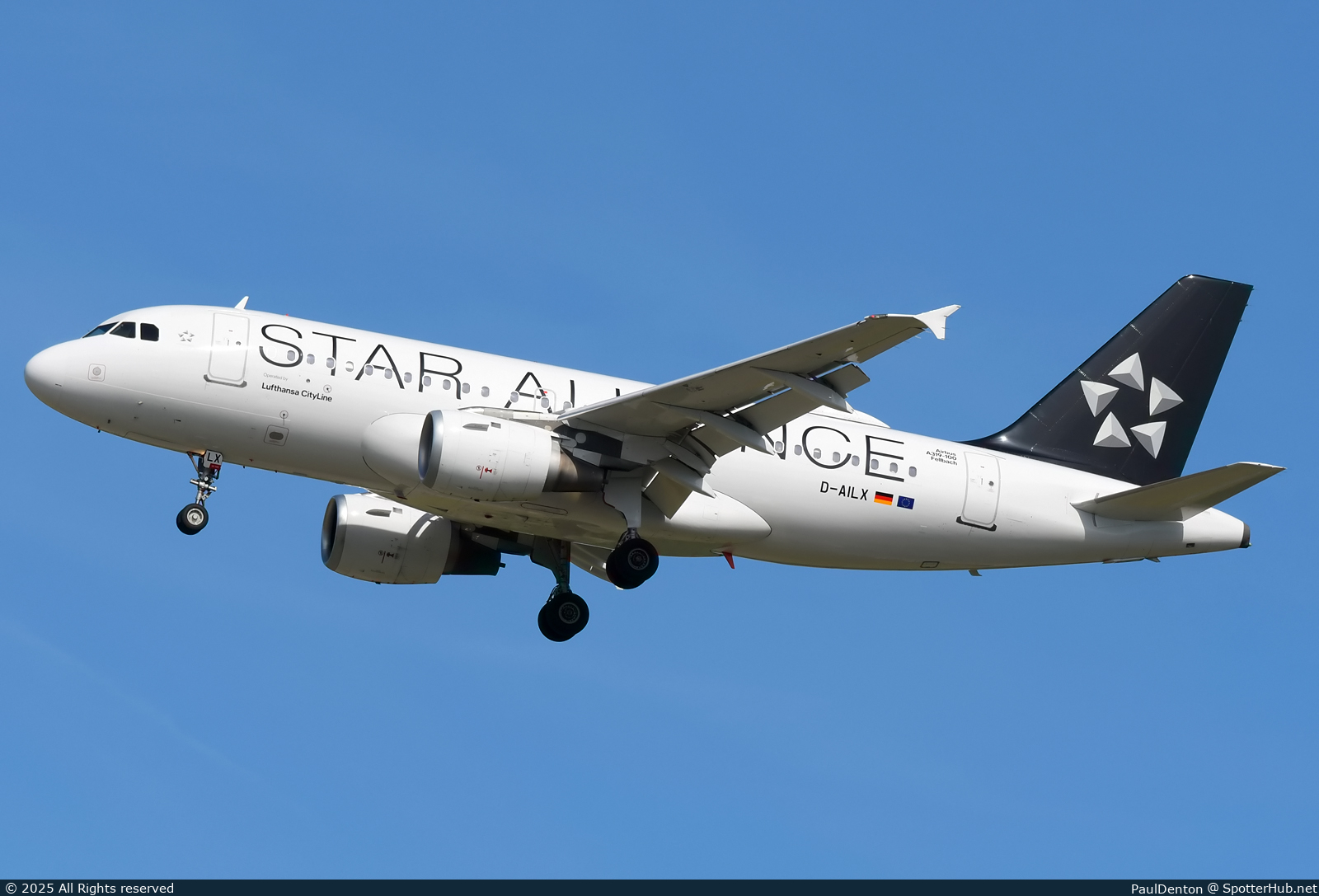 Photo of D-AILX - Airbus A319-114 operated by Lufthansa CityLine