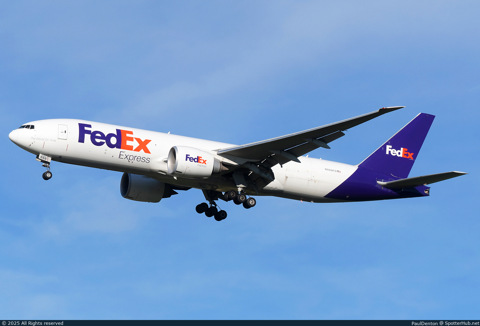 Photo of N888FD - Boeing 777-FS2 operated by FedEx