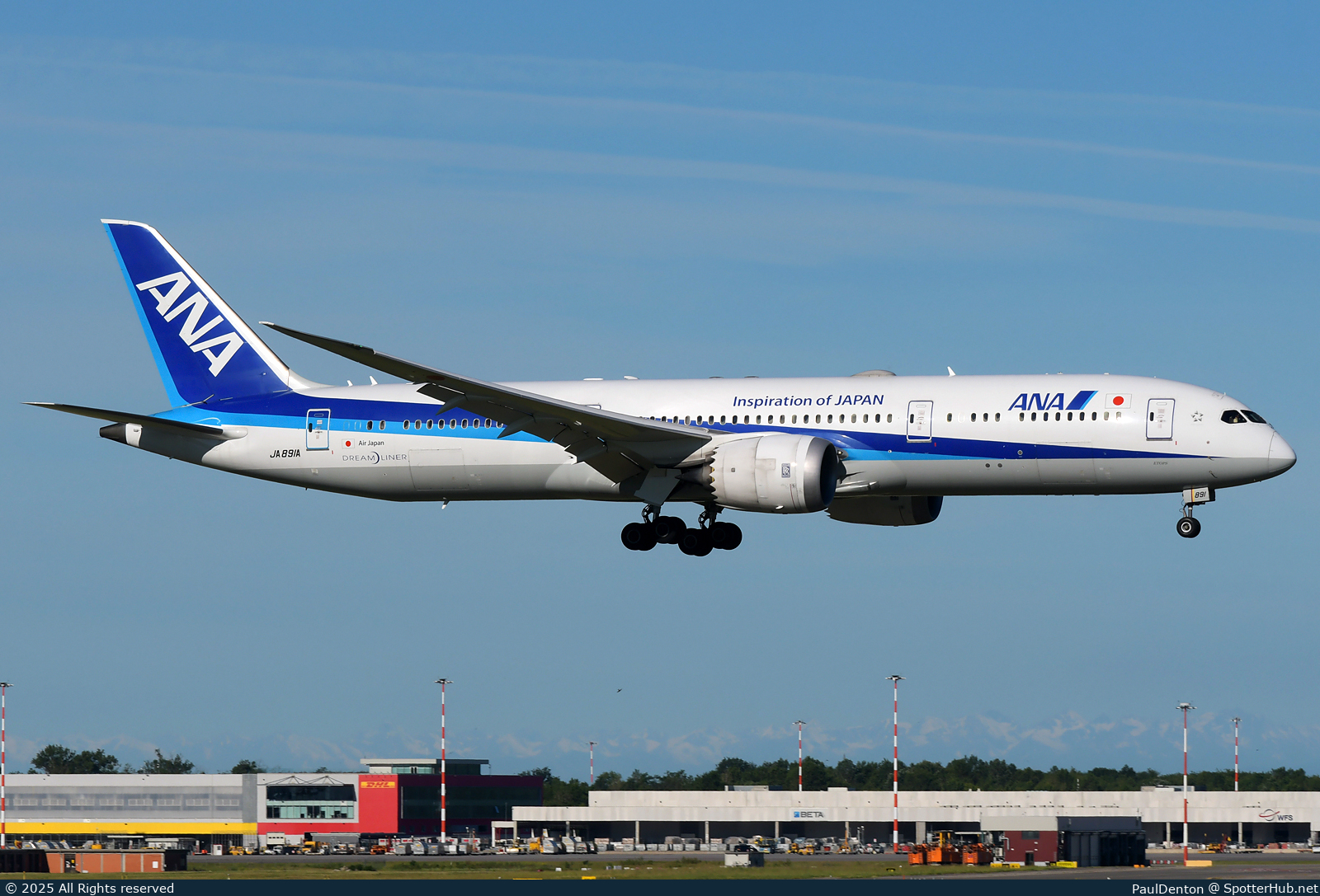Photo of JA891A - Boeing 787-9 Dreamliner operated by ANA All Nippon Airways (opb Air Japan)