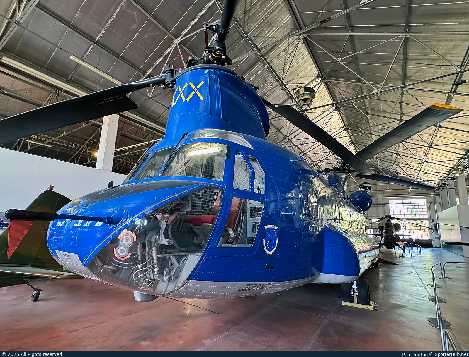 Photo of MM80840 - Boeing Vertol CH-47C Chinook operated by Italian Army
