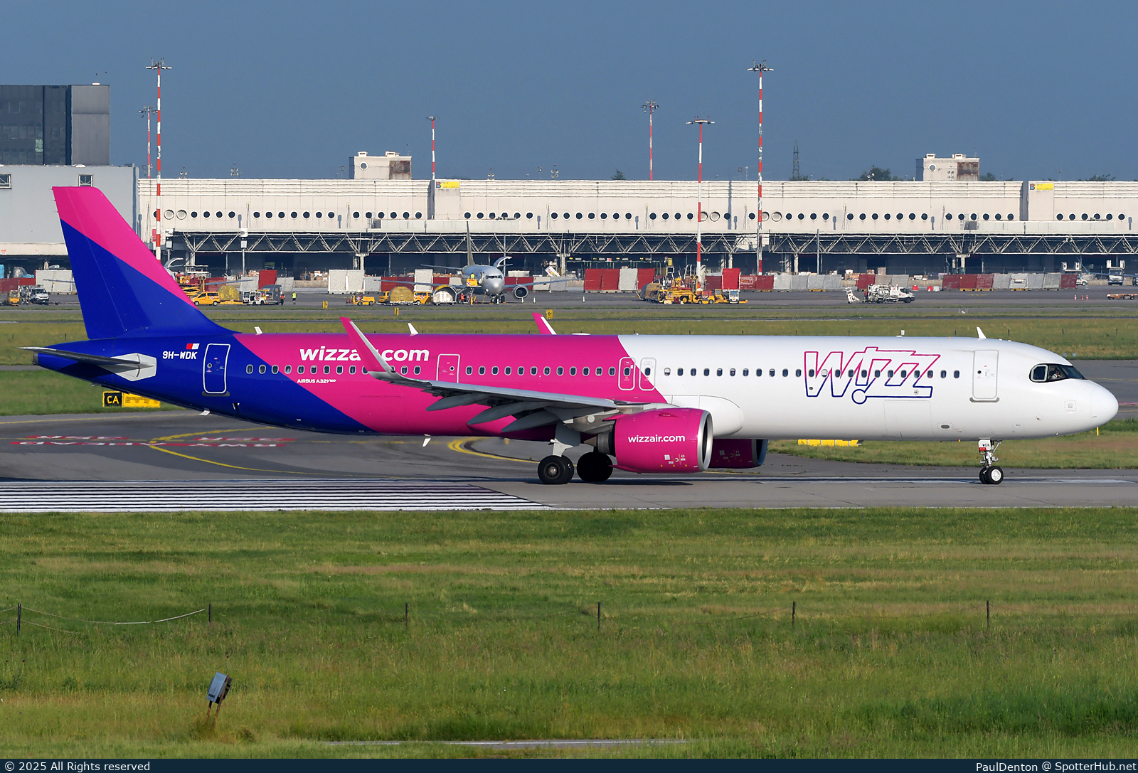 Photo of 9H-WDK - Airbus A321-271NX operated by Wizz Air Malta