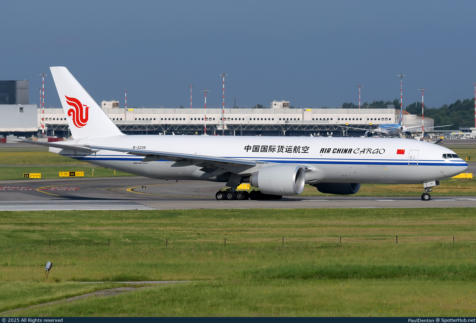 Photo of B-223S - Boeing 777-F operated by Air China Cargo