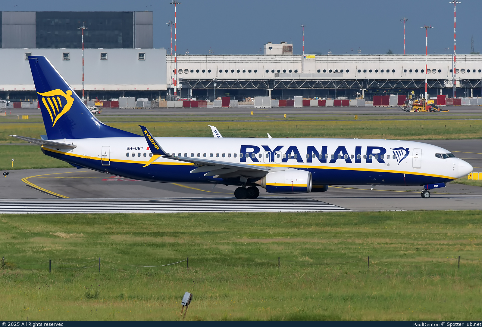 Photo of 9H-QBY - Boeing 737-8AS operated by Ryanair (opb Malta Air)