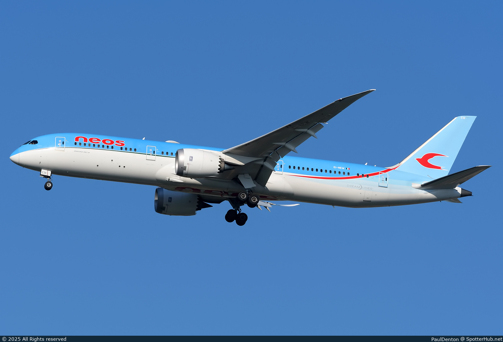 Photo of EI-NEW - Boeing 787-9 Dreamliner operated by Neos