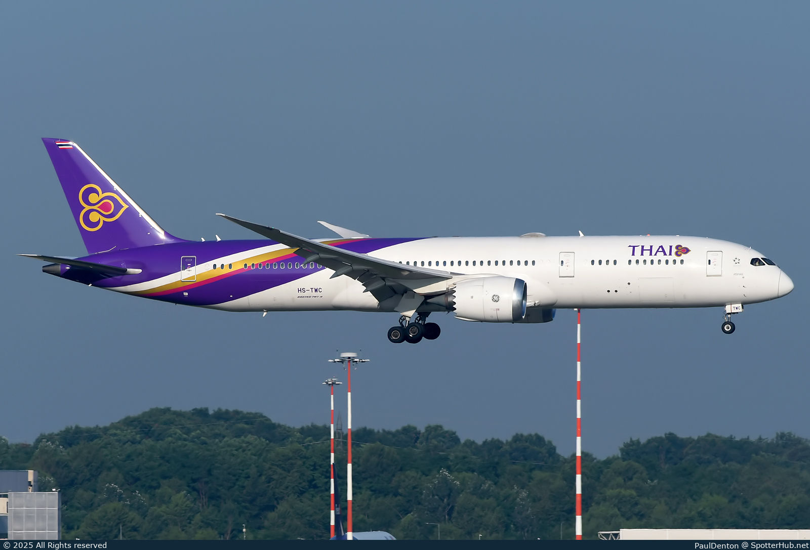Photo of HS-TWC - Boeing 787-9 Dreamliner operated by Thai Airways International