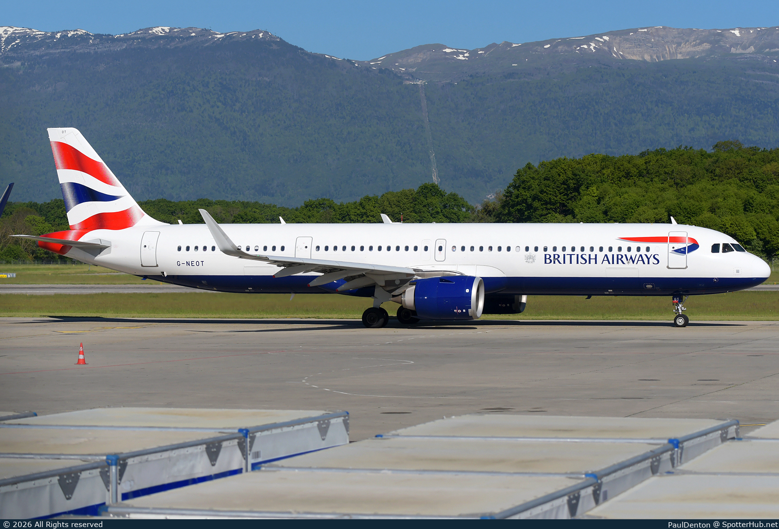 Photo of G-NEOT - Airbus A321-251NX operated by British Airways