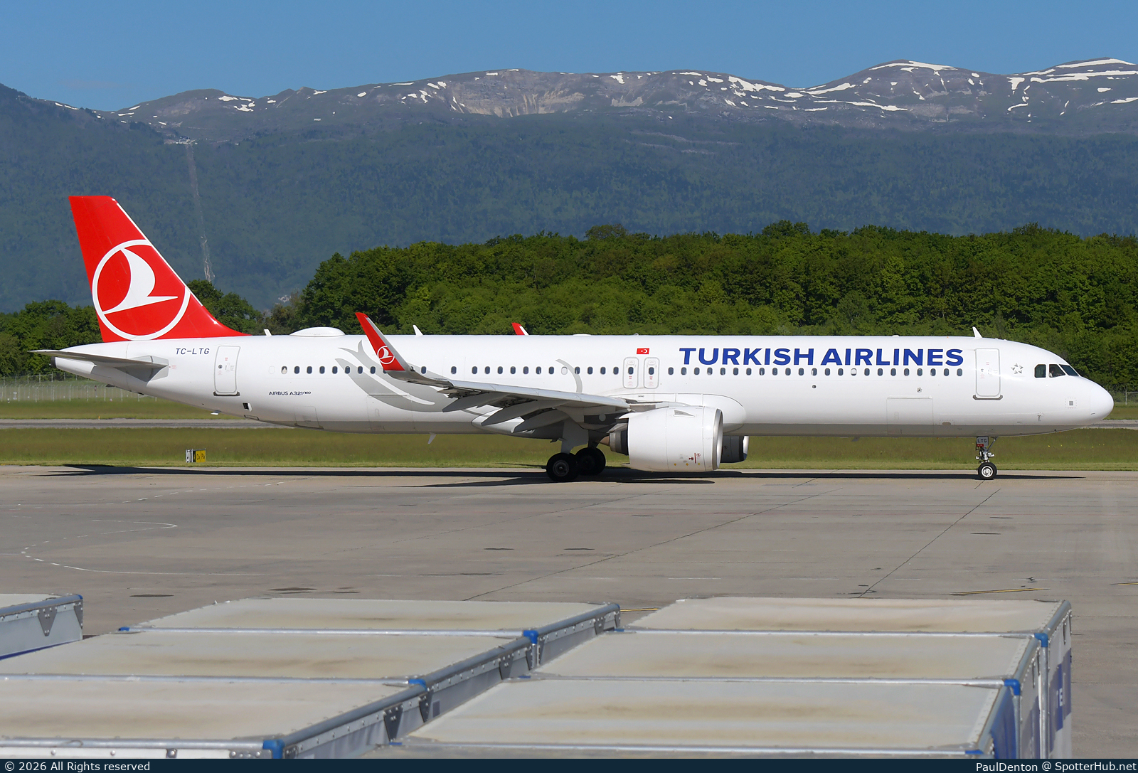 Photo of TC-LTG - Airbus A321-271NX operated by Turkish Airlines