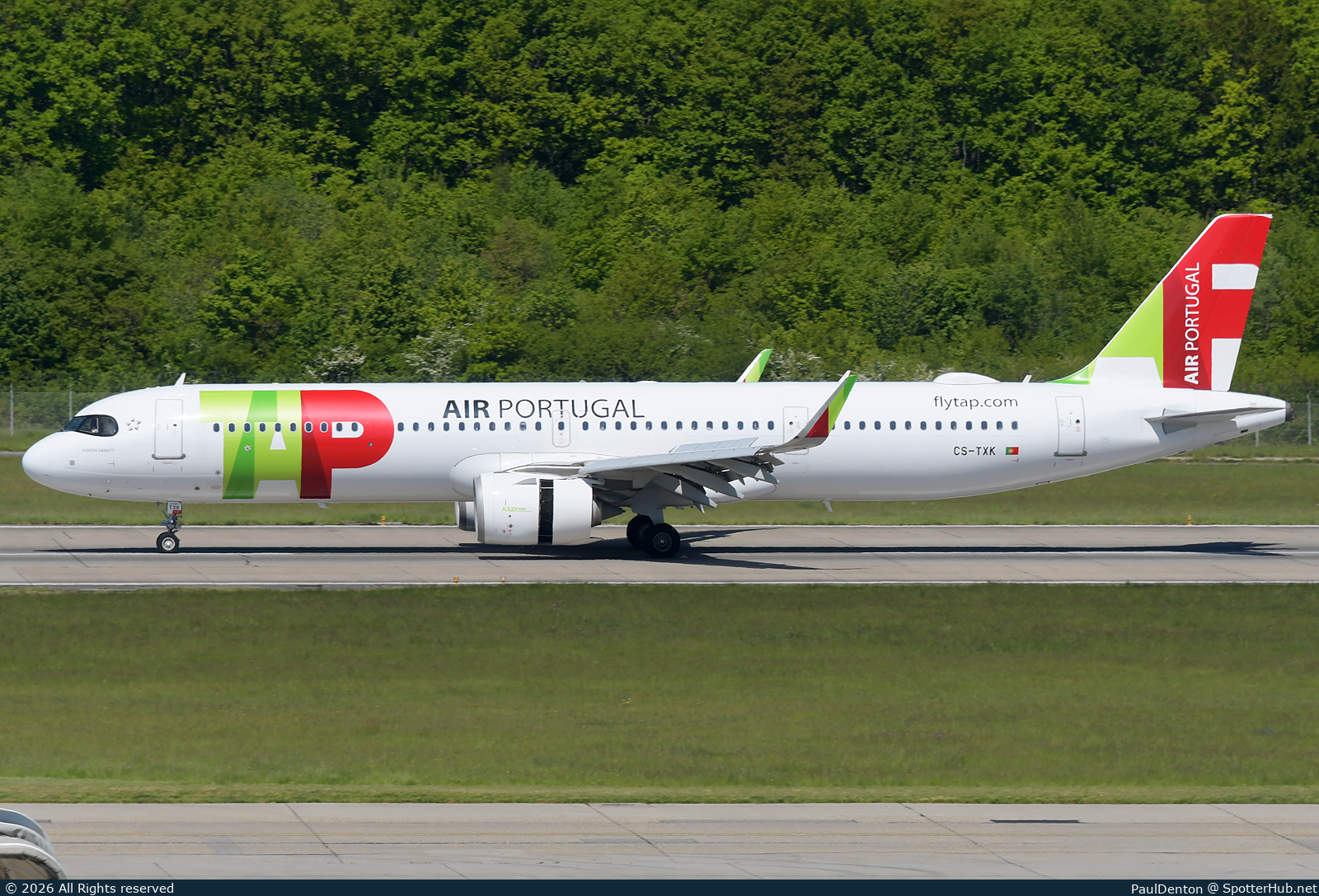 Photo of CS-TXK - Airbus A321-251NX operated by TAP Air Portugal