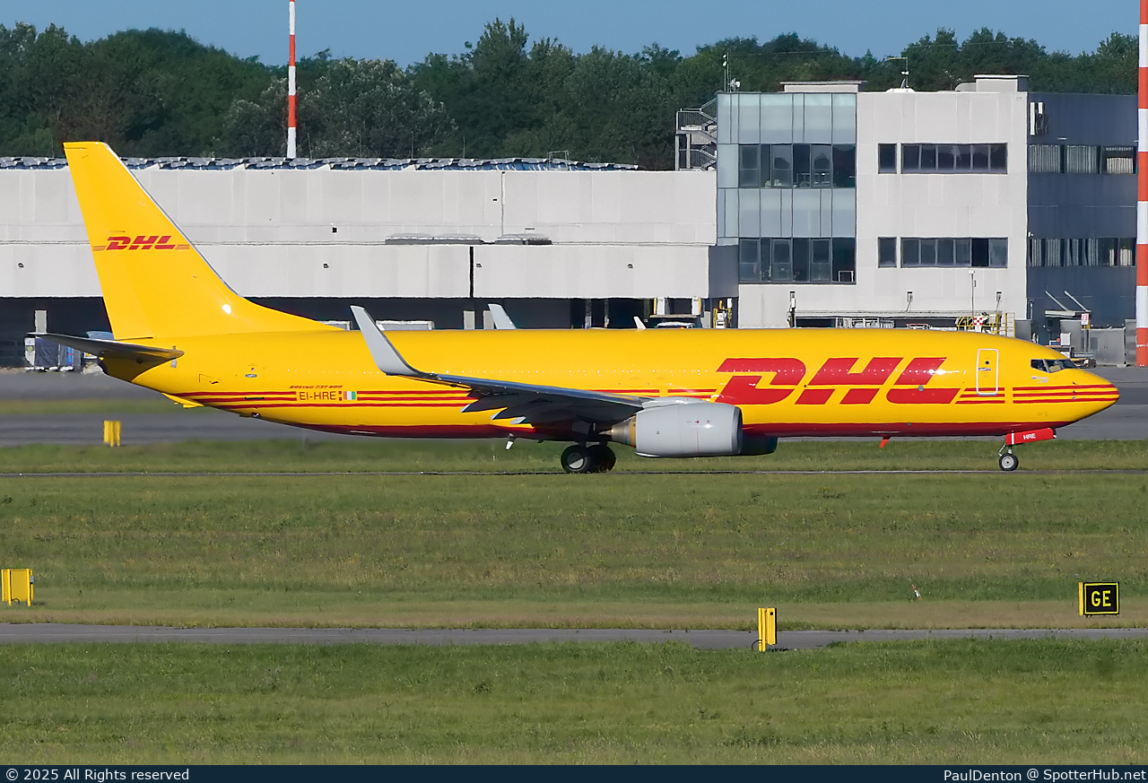 Photo of EI-HRE - Boeing 737-86J(BDSF) operated by ASL Airlines Ireland