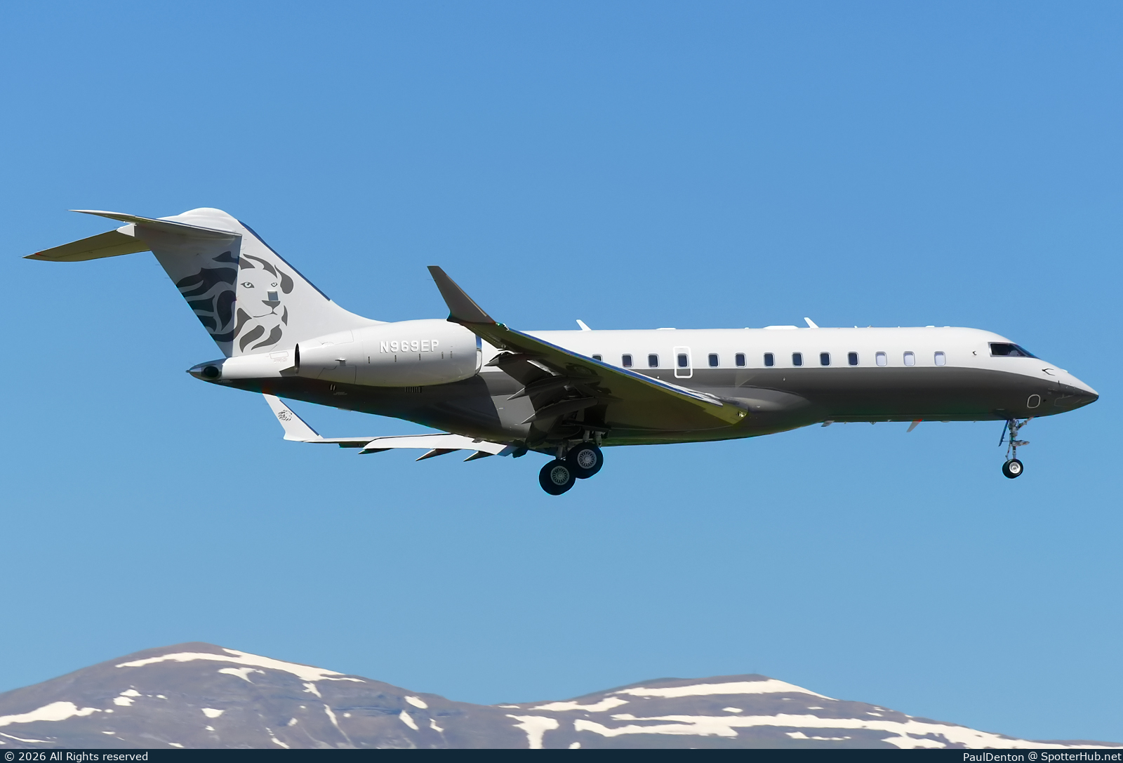 Photo of N969EP - Bombardier Global 6500 operated by Bombardier Aerospace