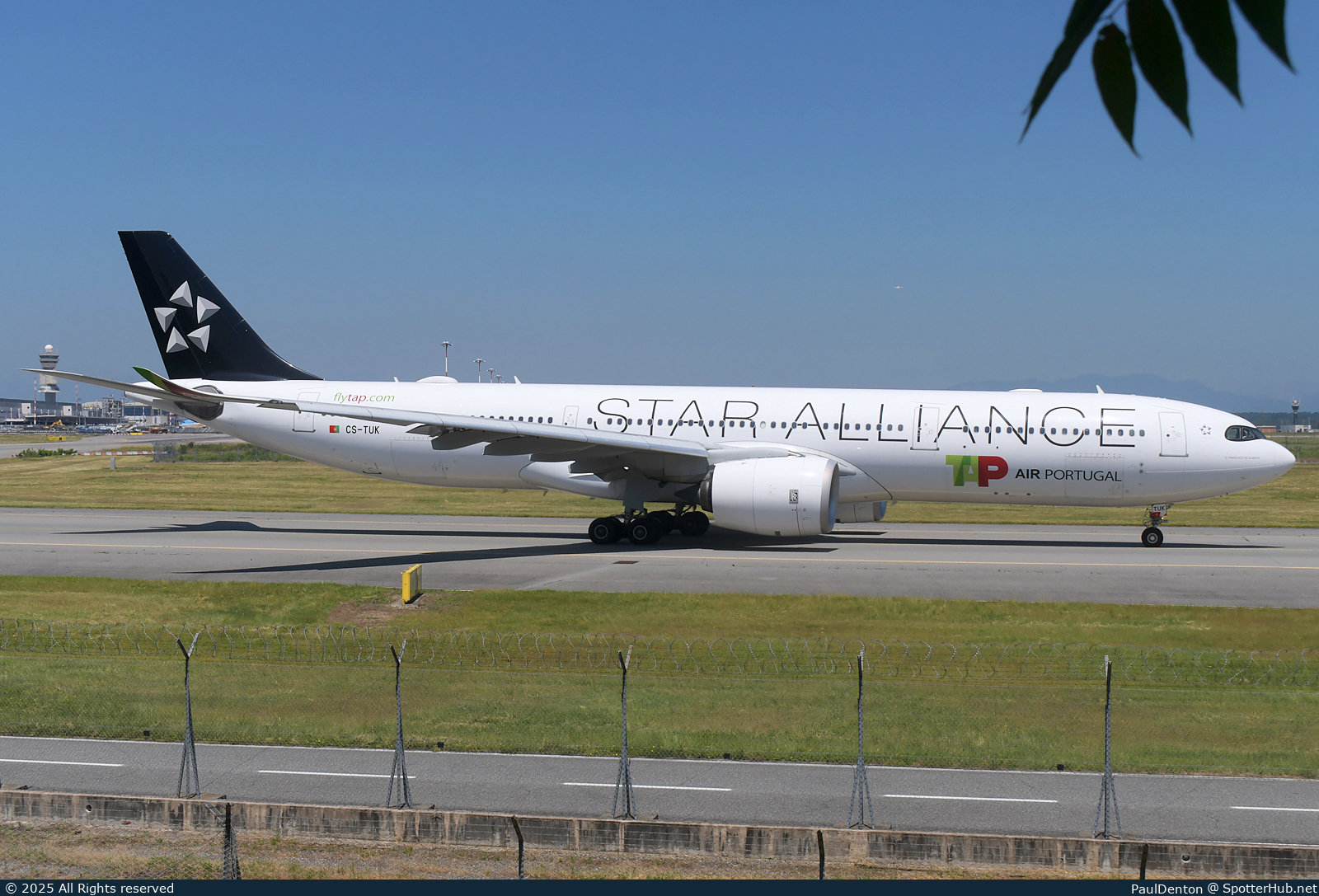Photo of CS-TUK - Airbus A330-941 operated by TAP Air Portugal